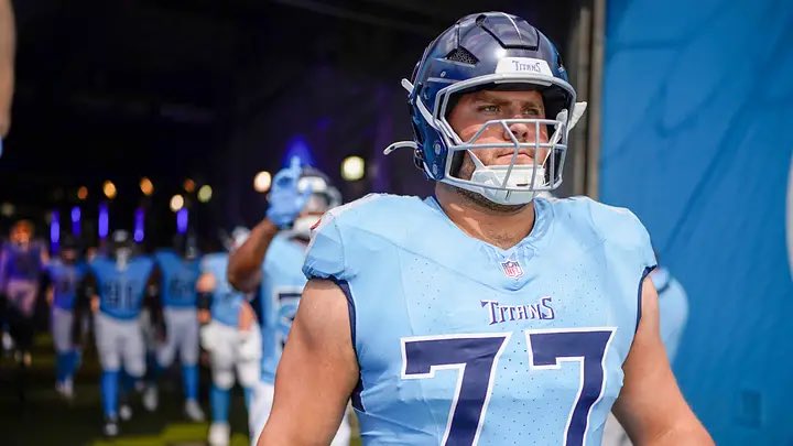 splashnfl's tweet photo. The new highest paid guard in the league 💰 https://t.co/0InbIQeOfY