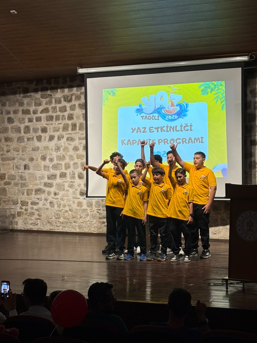 agdedirne's tweet photo. *AGD Yaz Etkinlikleri Kapanış Programı*

Gönüllerde iz bırakan bir yazın daha sonuna geldik. AGD Yaz Etkinlikleri Kapanış Programımızı coşkuyla tamamladık. Tüm hocalarımıza, velilerimize ve öğrencilerimize teşekkür ederiz. https://t.co/CV0LfPxNVr