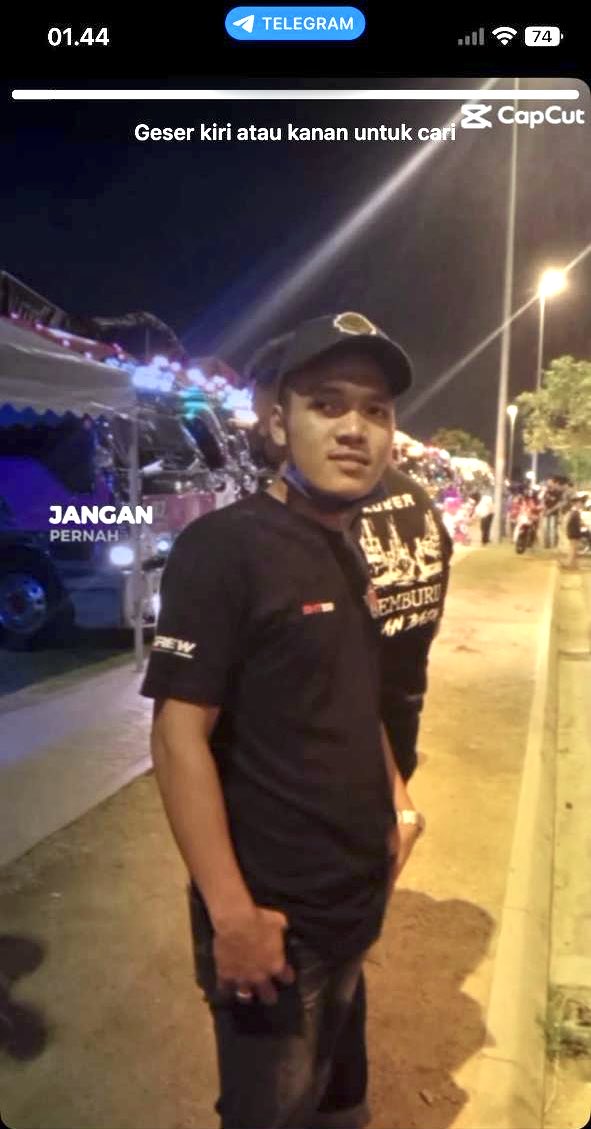sukacow_prank's tweet photo. suami mu ngapain mba😭
edisi prnk suami mba rista, tetangga komplek😭

fullvid : https://t.co/H1YZYYsMRK
join ~ 40k 2 Grub prnk https://t.co/IzPX4WQyst