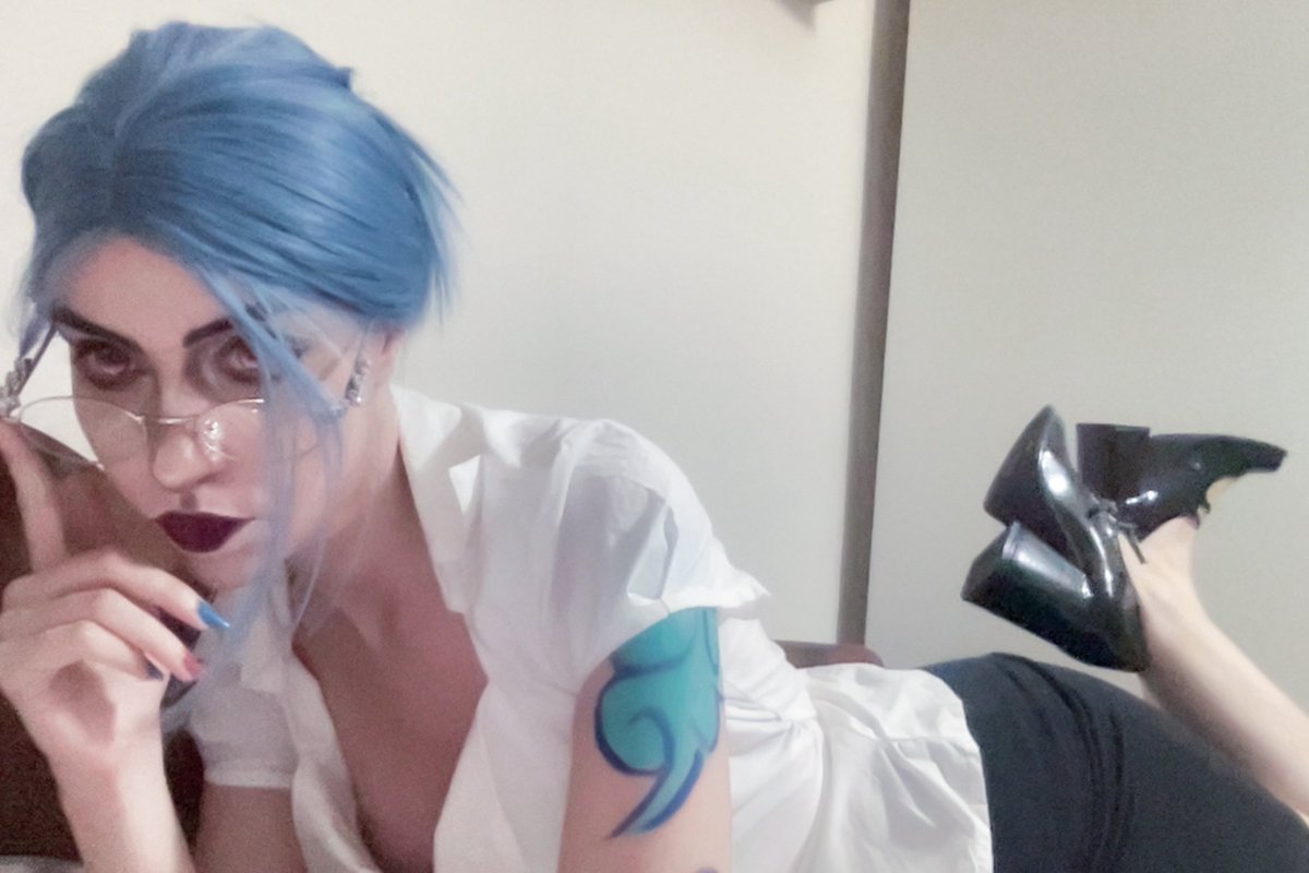 martycipher's tweet photo. office siren jinx https://t.co/k9cmarvxDN