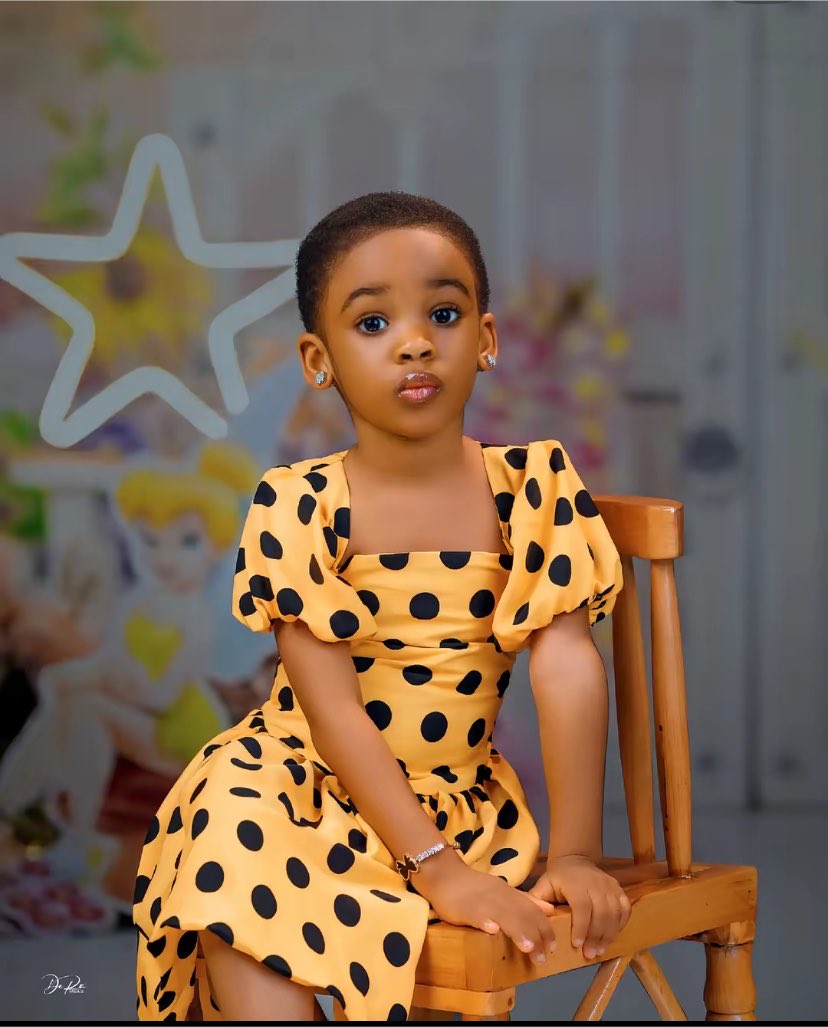 fifss__'s tweet photo. When we say “Let kids, be kids” this is what we mean.

She’s such a pretty princess.😍 https://t.co/efIJIt7RGc