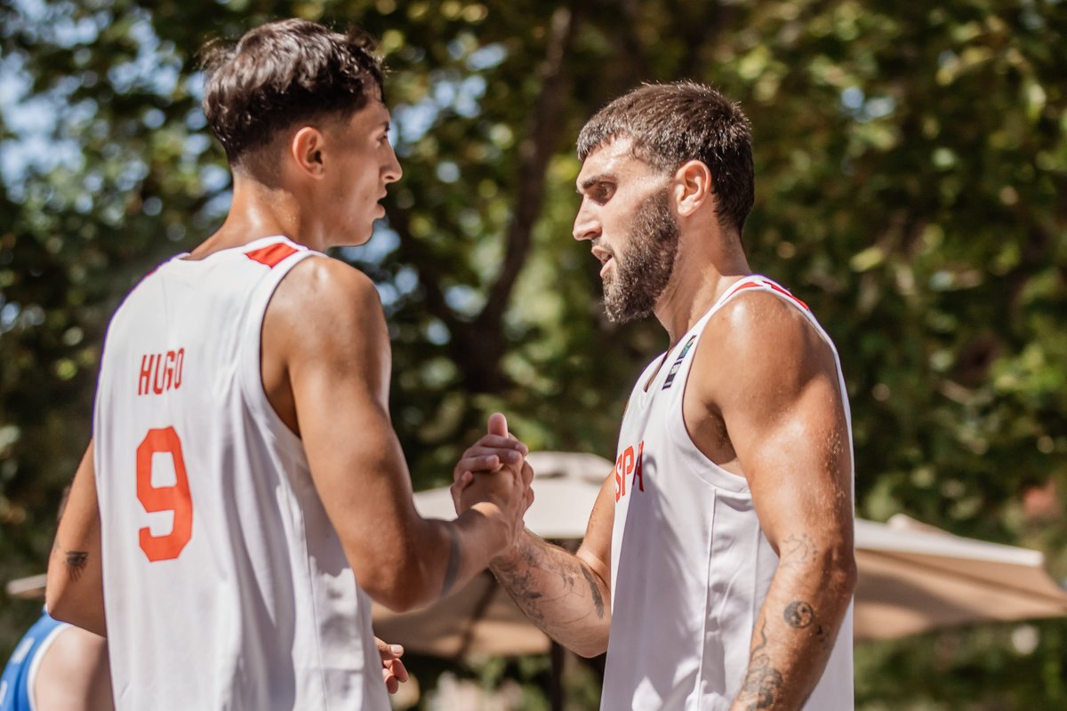BaloncestoESP's tweet photo. Así ha ido la segunda parada de la Nations League @FIBA3x3‼️

La #U23F3x3🇪🇸 no puede con las anfitrionas en la final y la #U23M3x3 🇪🇸 repite VICTORIA 👊

Mañana toca la última jornada en Marianske Lazne 🇨🇿

#SomosEquipo https://t.co/72xzIPTvUz
