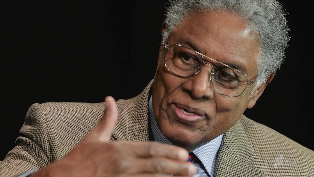 xestadominimo's tweet photo. “Las políticas socialistas se juzgan por sus intenciones, no por sus resultados. El mercado, en cambio, solo sobrevive si funciona. Por eso uno fracasa y el otro perdura”

- Thomas Sowell - https://t.co/UVbp7SO1KP