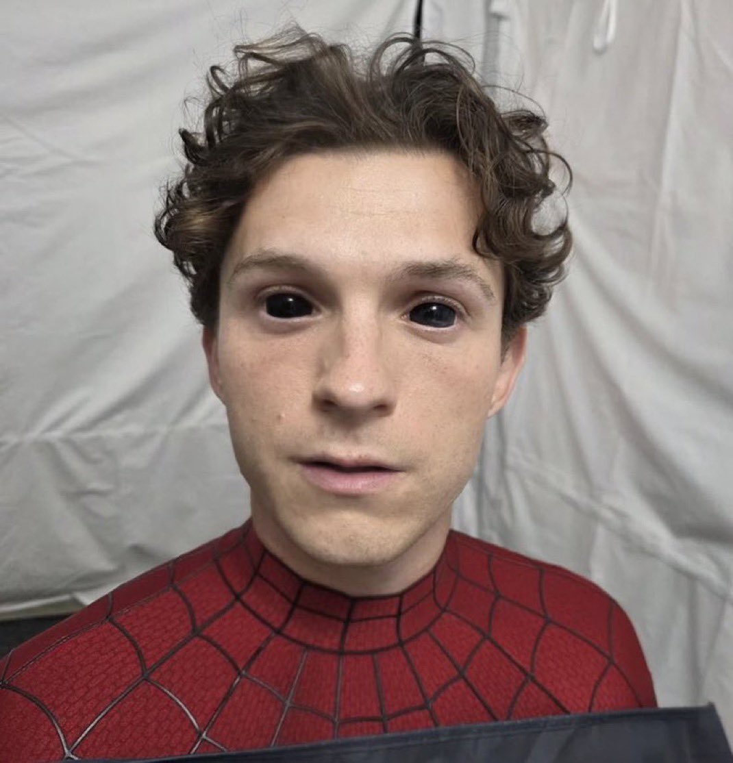 lovingpetermj's tweet photo. who are you..? i'm you but stronger https://t.co/jW2TdiBSCE