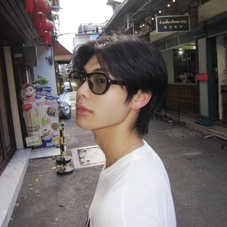 kkmm_l's tweet photo. ไรแว่น                            มึงก็แว่น https://t.co/oLa6qR1kr3