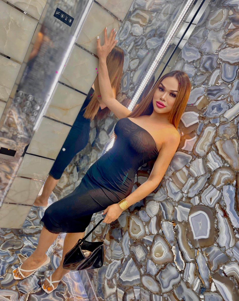 owwbh375's tweet photo. #ladyboy_jeddah  
#ladyboy_both_in_jeddah   
#jeddah_ladyboy https://t.co/Om85uVGyDR