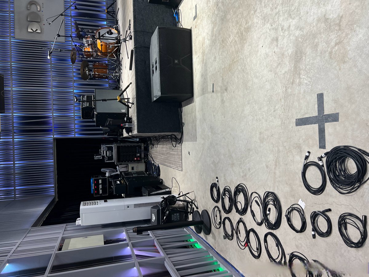 venkich7's tweet photo. Just got back from the indie band's live show – the energy was insane and every track hit different, can’t stop replaying it! https://t.co/JgteXnO26N