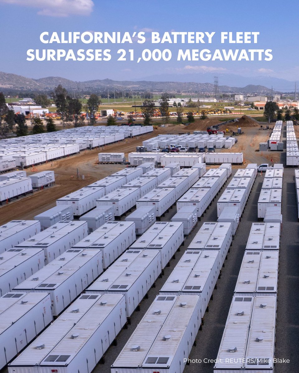California sunshine doesn’t clock out when the sun goes down. ☀️🔋

With more than 21,000 megawatts of battery resources now supporting the grid, we can store more clean solar energy during the day and use it when demand peaks!