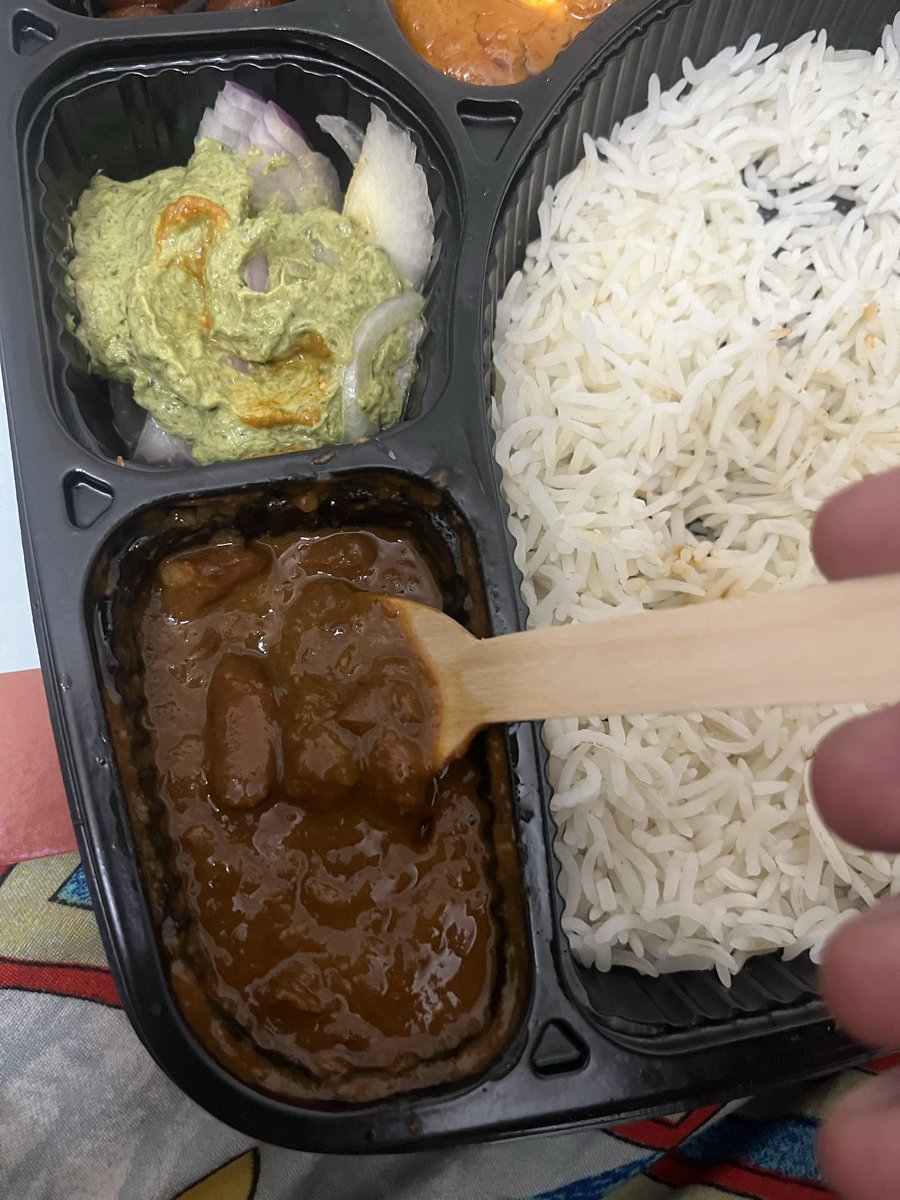 rohandixitdx's tweet photo. @SwiggyCares @Swiggy Ordered at 11:14 PM, delivered 2 hrs late at 1:02 AM — AND wrong item (got Rajma instead of Dilli Chole). Support closed my ticket without resolving. Requesting FULL refund. Order #245094272186326. Please help. @Swiggy @SwiggyCares https://t.co/C8pe1SDaOT