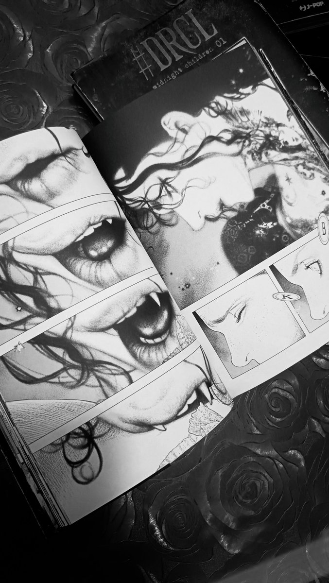 laphislaz's tweet photo. @MiraKami_ @l1ber1angirl Check out #DRCL Midnight Children manga!! It's based on Bram Stoker's novel and Dracula is literally Michael!! I started reading the first volume and it's PEAK!
Other fun fact he cosplayed Nosferatu once so he loved the novel for sure🤧🤧 https://t.co/YJW1rTbM6h
