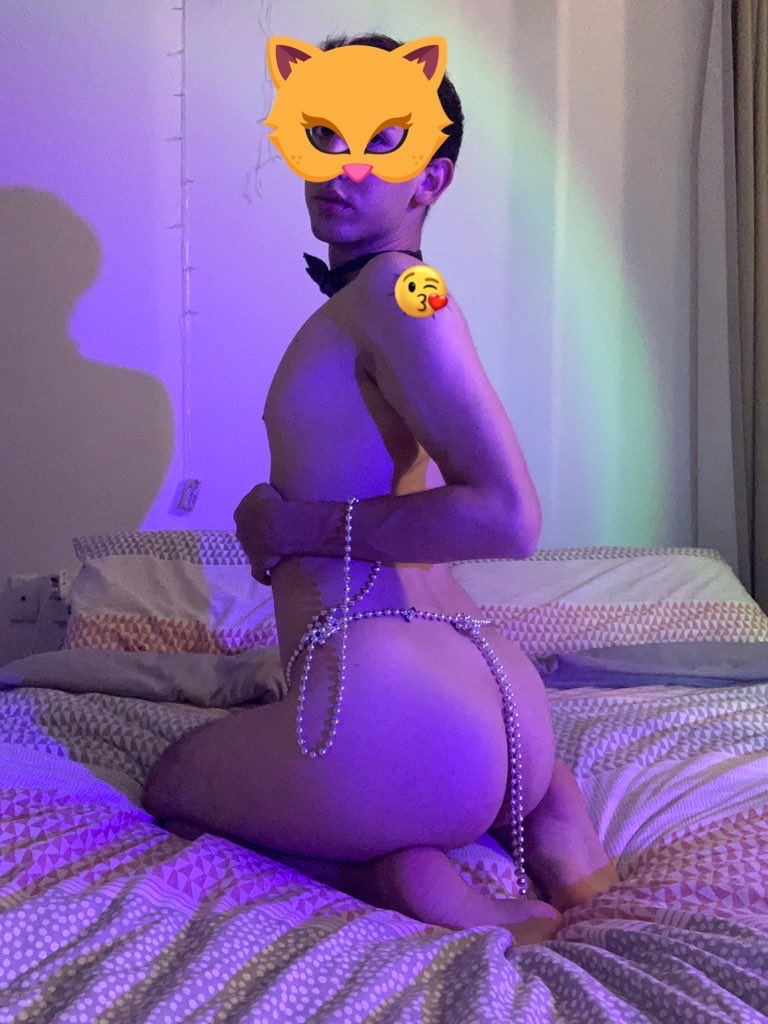 xxxaviercapri's tweet photo. Do guys still find twinks attractive? 🏳️‍🌈 https://t.co/H8MHbNWVFp