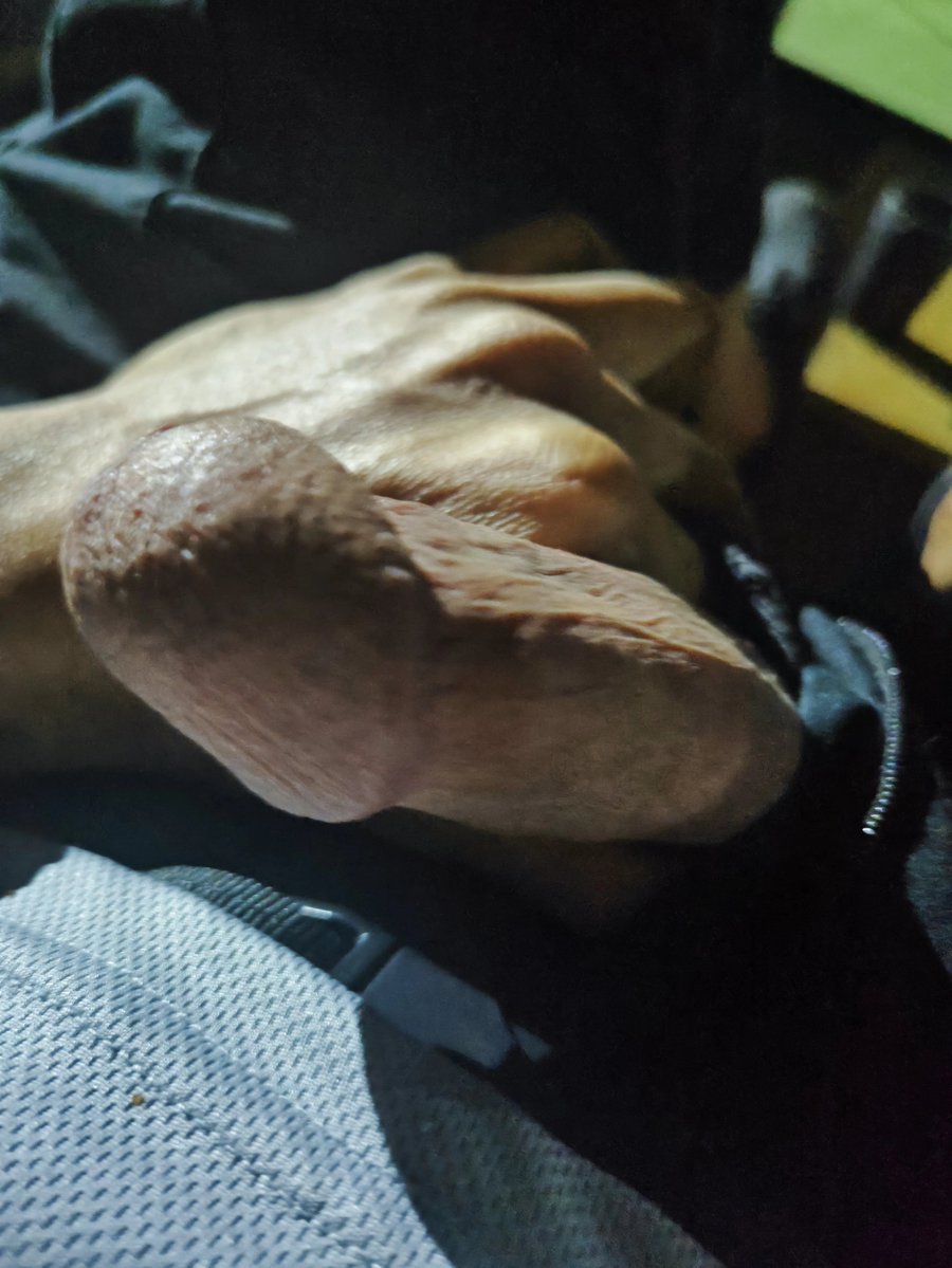aslanbey1833's tweet photo. @Tim54210967 Older, mature women interested, send a DM. https://t.co/UOuuY6eMzo