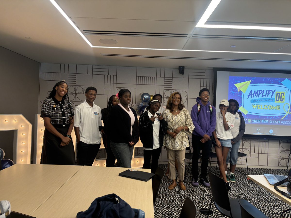 OVSJG_DC's tweet photo. Today, OVSJG joined @ONSEDC_ Inside the Industry: Media &amp; Communications Career Panel to help introduce youth participants to the wide range of opportunities within public service and communications. Panelists shared their career journeys &amp; highlighted the power of storytelling. https://t.co/fqgN4ZJEhu