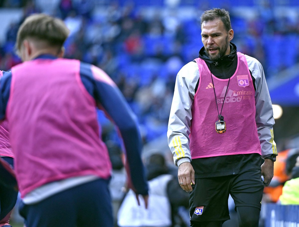OL__Plus's tweet photo. #OL #Académie : Cédric #Uras s’engage finalement à l’OM, Mour #Paye lui succède en U19
#Staff 
(Le Progrès : https://t.co/tZQCmwPyjj) https://t.co/2U0IqTFCN2
