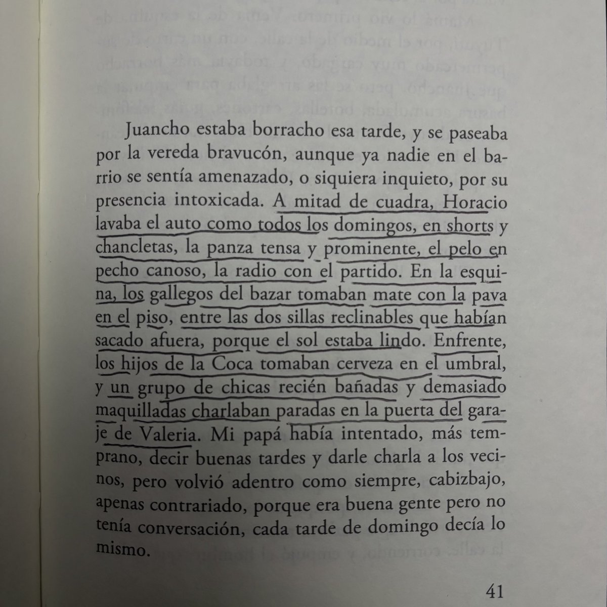 efectivo__'s tweet photo. Porque Mariana Enriquez tiene la capacidad de describir de una manera tan perfecta los tiempos y los espacios https://t.co/nNqmVjUmRa