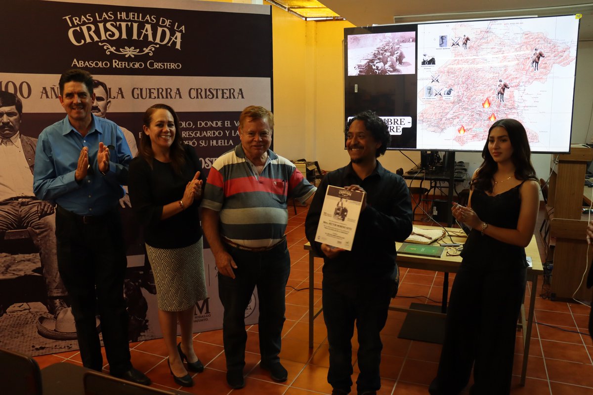 ahmleon's tweet photo. 📜El AHML y la Dirección General de Archivos, acompañó al Museo Miguel Hidalgo de Abasolo en la inauguración de su exposición por los 100 años del Movimiento Cristero.
🤝Agradecemos la invitación y celebramos fortalecer los vínculos para preservar y difundir la historia regional. https://t.co/lwVzIKAtyK