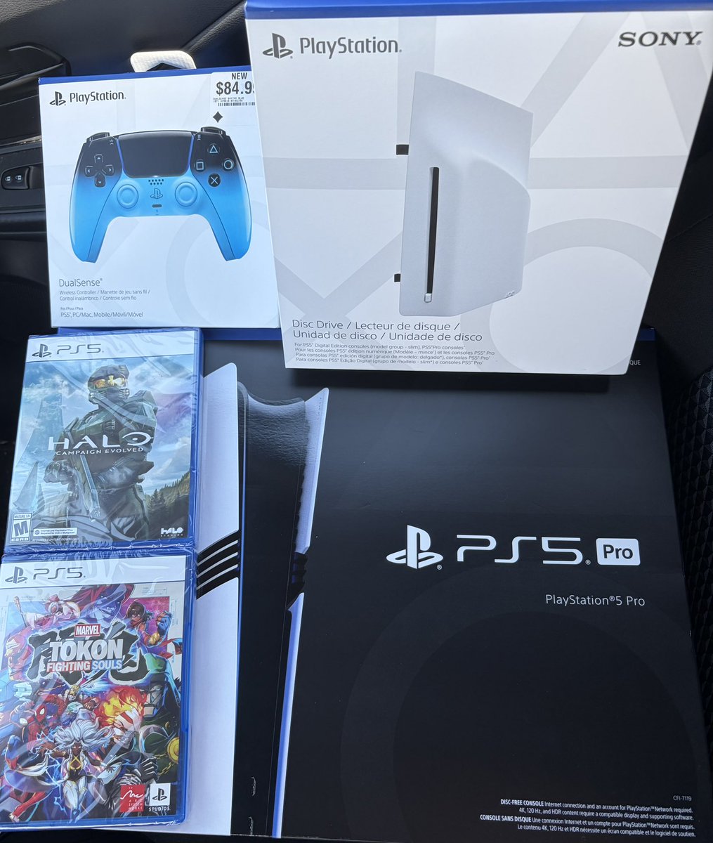 Sonnie_Slim's tweet photo. Today seemed like the perfect day to rejoin PlayStation 🗿 https://t.co/eXkl6rg1em