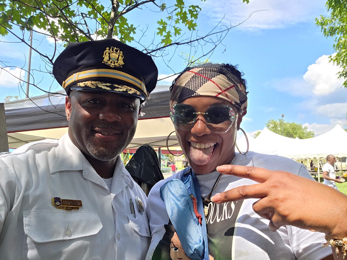 PPDInspJThomas's tweet photo. I had a great time stopping by the 24th Annual Nicetown CDC Giveback Festival today.

It was good to see families out enjoying the music, activities, food, and community resources @PPD39Dist https://t.co/9ZsKLX4jHn