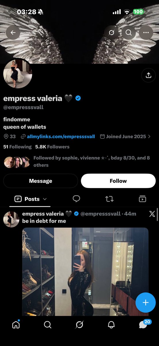 stopthefakes33's tweet photo. bro just rebranded to a different girl wtf😭 same link LOL @empresssvall https://t.co/lGYuc1l0IM