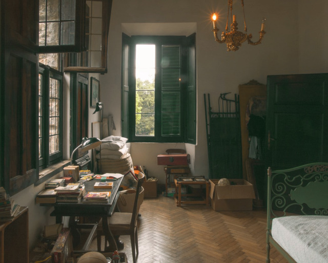 TheCinesthetic's tweet photo. Interiors shots in Call Me By Your Name (2017) dir. Luca Guadagnino https://t.co/PuWOnN9euw