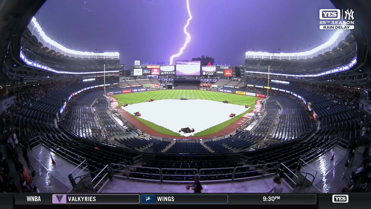 YESNetwork's tweet photo. Ride the Lightning 🎸🤘 https://t.co/9d3Mogu2E8