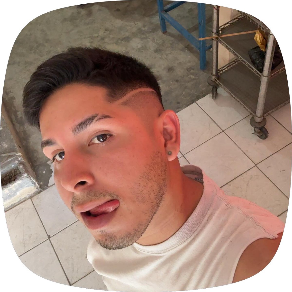 jonathantovarc's tweet photo. 👅👀 https://t.co/ynSnIqcq6M