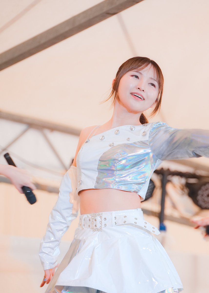 Ibaneeds's tweet photo. 7/19🍺十勝WAYAビール祭り
TipsyGlass 
おさおさん（@Tipsy946sao）
#釧路アイドル
#TipsyGlass
ライブ予定
本日！！！！
8/8 釧路港祭り11:30〜 https://t.co/zpCKfBRtJa