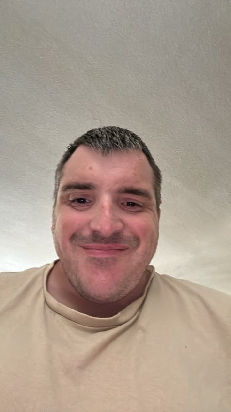 JahidJja's tweet photo. Hey beautiful can I be your man!!!!??? https://t.co/Vmpctm9z08