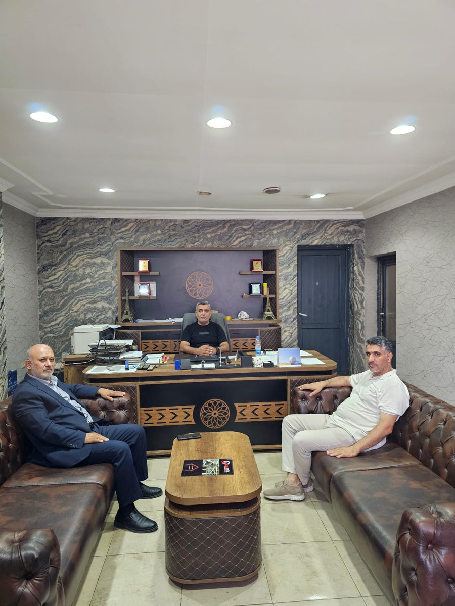 Y_Korkutan01's tweet photo. İlçe teşkilatımızla birlikte kıymetli kardeşimiz Oktay Göksu'yu ziyaret ederek ilçemizin gündemine dair istişarelerde bulunduk.
Samimi ev sahipliği ve kıymetli değerlendirmeleri için Oktay Göksu kardeşimize teşekkür ediyor, birlik ve dayanışmamızın daim olmasını diliyoruz. https://t.co/XwEymjA0ui