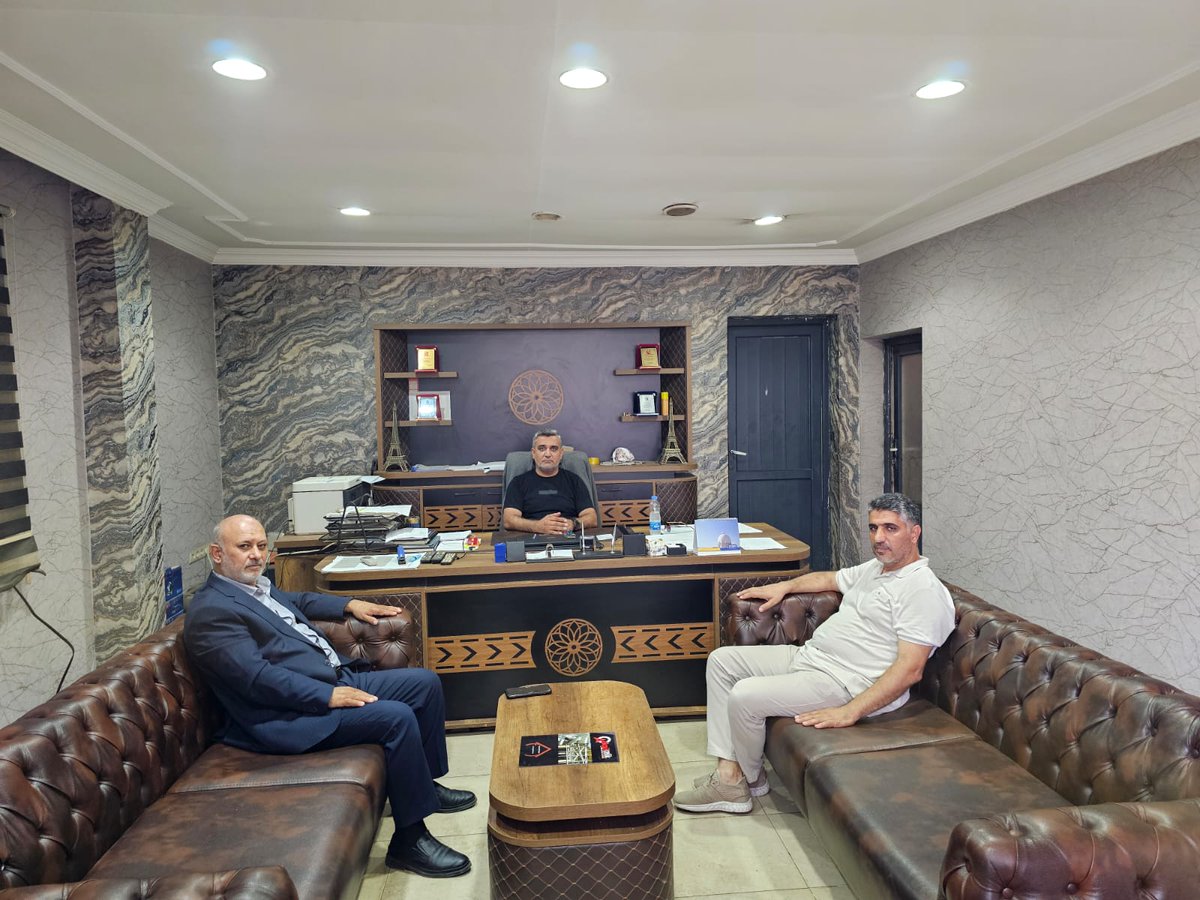 Y_Korkutan01's tweet photo. İlçe teşkilatımızla birlikte kıymetli kardeşimiz Oktay Göksu'yu ziyaret ederek ilçemizin gündemine dair istişarelerde bulunduk.
Samimi ev sahipliği ve kıymetli değerlendirmeleri için Oktay Göksu kardeşimize teşekkür ediyor, birlik ve dayanışmamızın daim olmasını diliyoruz. https://t.co/XwEymjA0ui