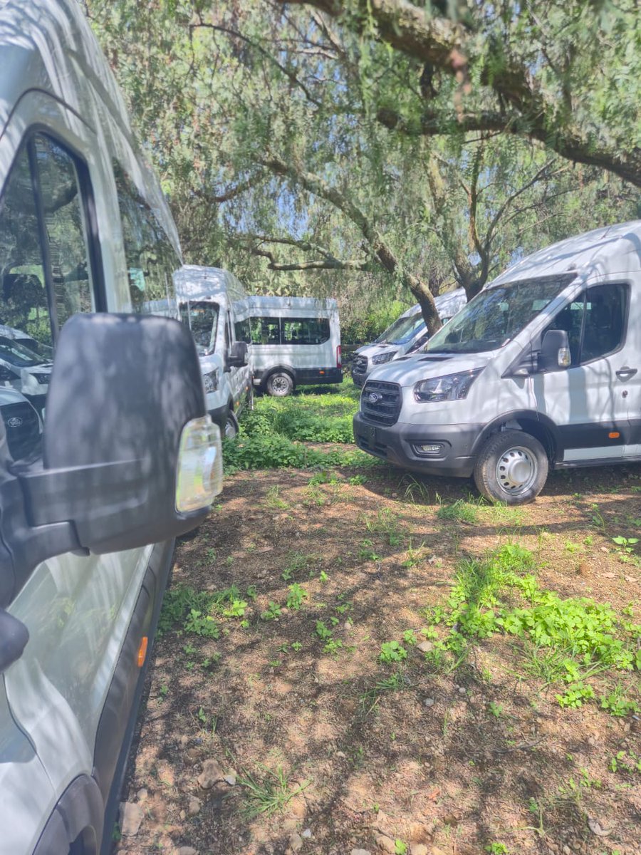 ENAHoficial_dif's tweet photo. La #ENAH recibió siete camionetas Ford Transit Van 2026 como parte del Proyecto Integral de Renovación y Fortalecimiento de las Escuelas del @INAHmx , impulsado por @cultura_mx
#LaCasaDeLaAntropologia #FormandoProfesionales #ENAH #INAH #SECUL https://t.co/pzqNgMfWBQ
