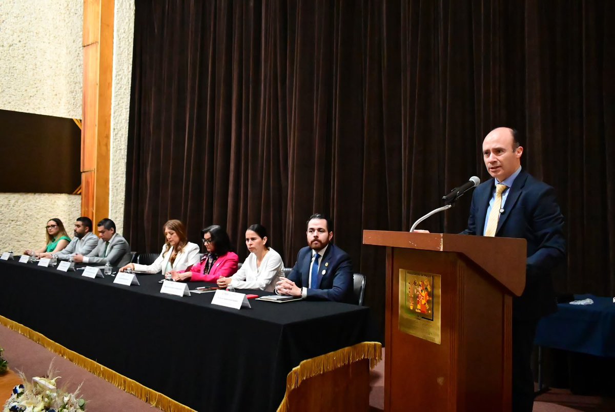 SSalud_mx's tweet photo. #ComunicadoSalud 

Secretaría de Salud e IMSS firman convenio para impulsar el expediente clínico electrónico y fortalecer el Servicio Universal de Salud

➡️ https://t.co/tTg3jpp51e 

@CCINSHAE_mx @Tu_IMSS https://t.co/7G0zdS1coP
