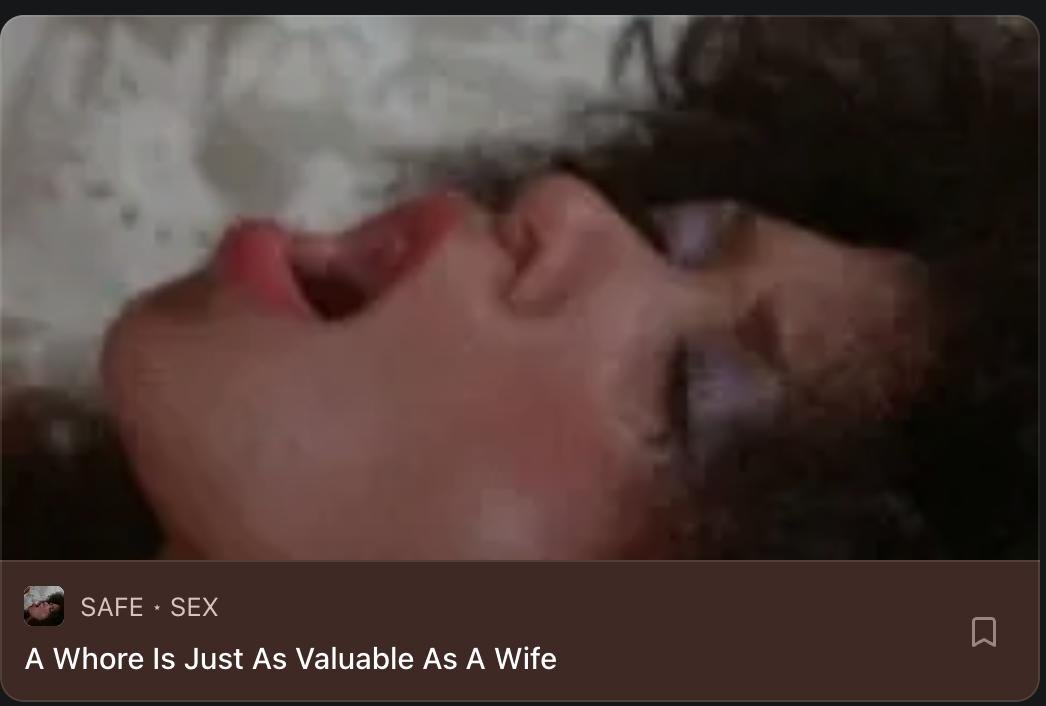 substackintern's tweet photo. i swear on god substack has the most unhinged content on internet🥀 https://t.co/NTjYx1osSG