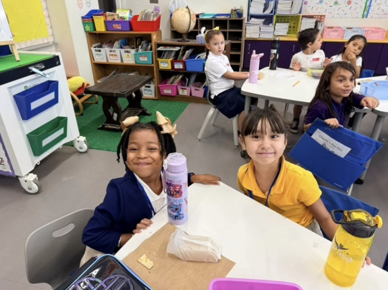 ELPASO_ISD's tweet photo. El Paso ISD is off to an amazing start! 🌟
Thank you, students, teachers, staff, and families, for making the first week of the 2026-27 school year a success and for showing up #RightHereRightNow. 📚
See all the back to school moments ➡️ https://t.co/53NeRqPMIX
#ItStartsWithUs https://t.co/0xvjb8bLBX
