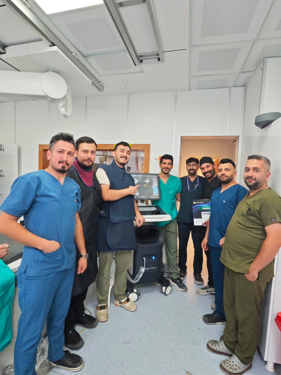 ilce_sagl's tweet photo. Eleşkirt Devlet Hastanesi’nde Personelle Buluşma

İl Sağlık Müdürümüz Dr. Mehmet ACU, Eleşkirt Devlet Hastanesi’ni ziyaret ederek hastane personeliyle bir araya geldi. https://t.co/Kr3iAtLCBL