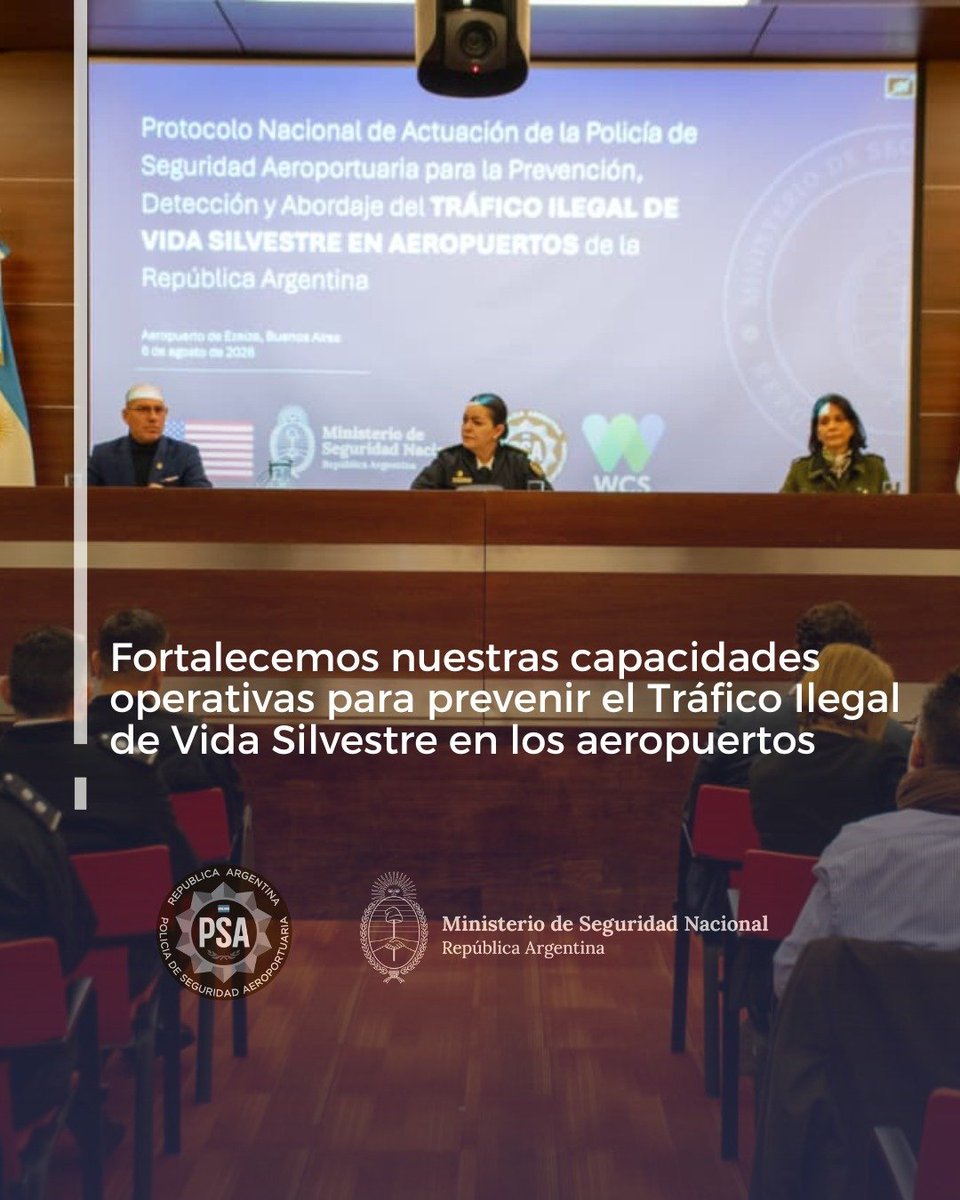 seguridadpsa's tweet photo. Presentamos el "Protocolo Nacional de Actuación de la Policía de Seguridad Aeroportuaria para la Prevención, Detección y Abordaje del Tráfico Ilegal de Vida Silvestre en el Ámbito Aeroportuario", una herramienta para prevenir e investigar este tipo de delitos. https://t.co/84IRE9UKQD