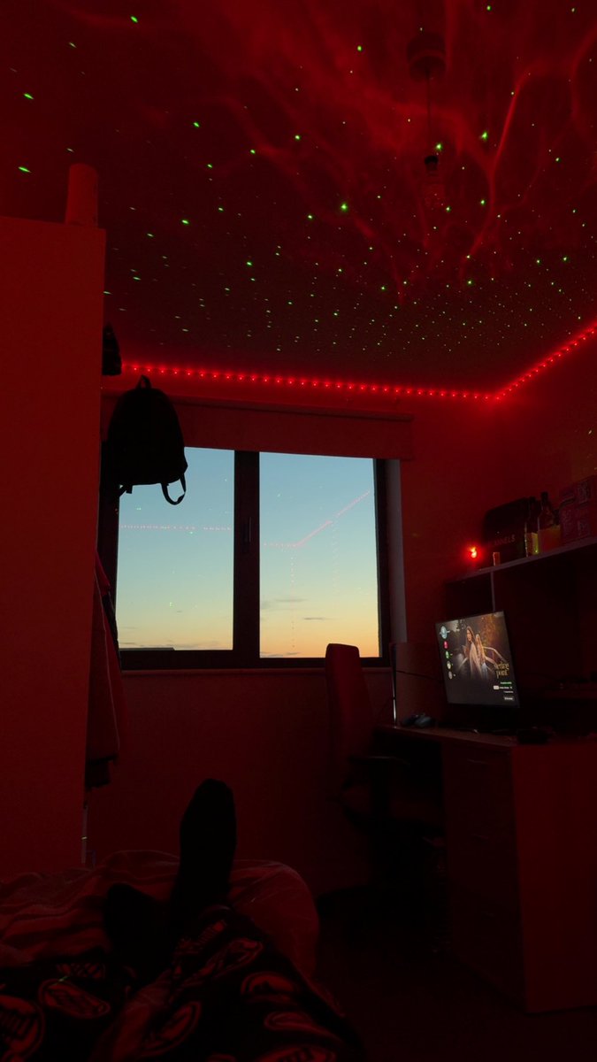 chokefc99's tweet photo. Your babe would love it here😂 https://t.co/SIHw1BmXQf