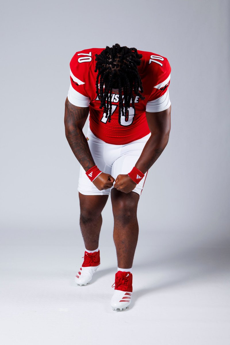 OnealAnwar70's tweet photo. Steady striving for greatness #gocards https://t.co/mNsePOpOc7