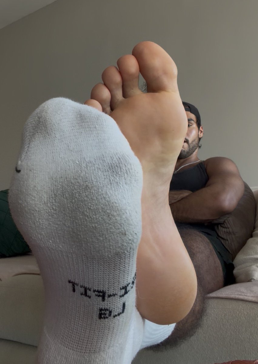 tallfindom's tweet photo. earn the privilege https://t.co/cfJaoiTOf8