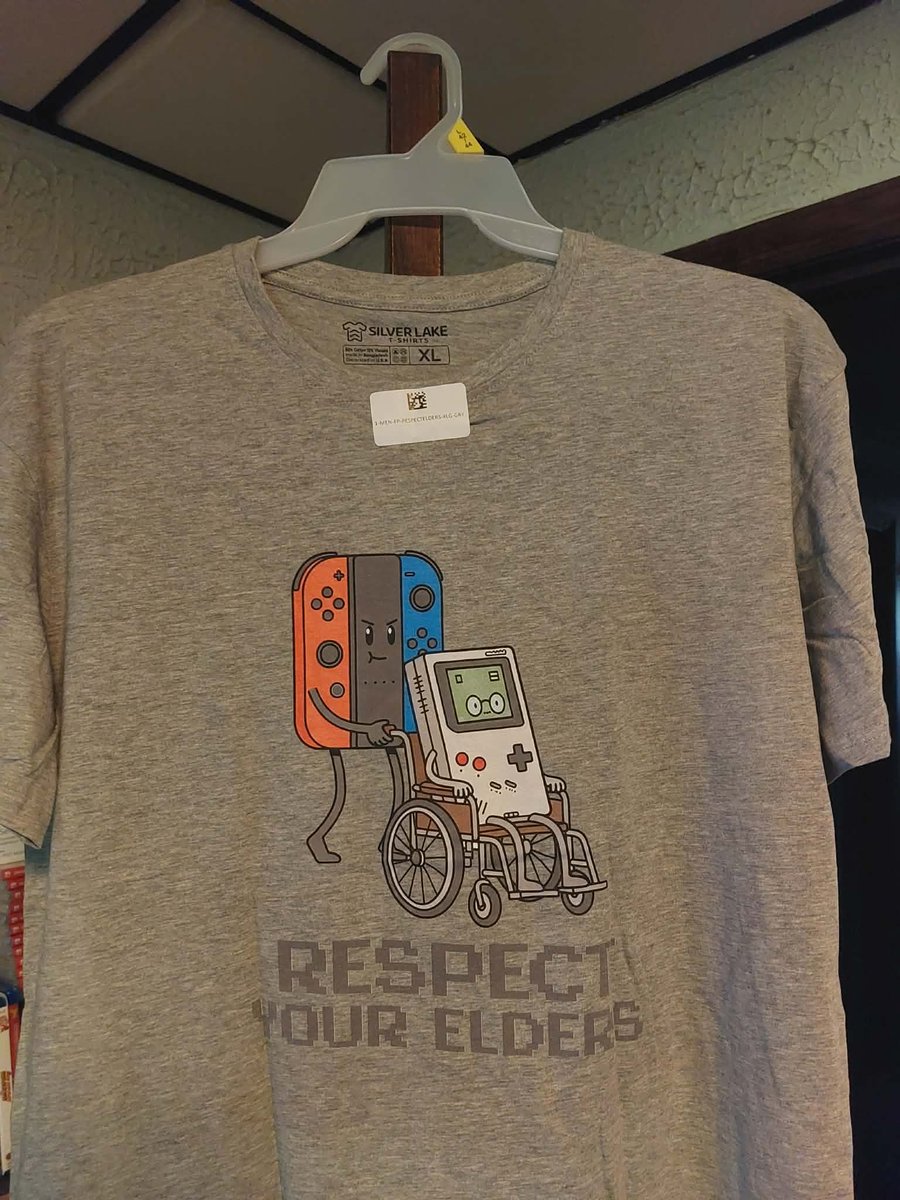 LuckyTheSeventh's tweet photo. Took a bit of looking around online, but I finally found the t-shirt I was looking for. https://t.co/80FDZK4YEp