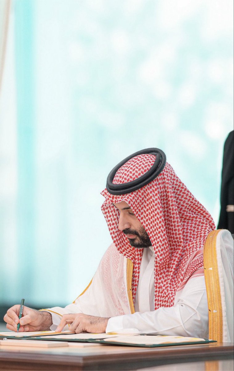 S6am_190's tweet photo. الشـرق الأوسط   سلـمك   حل الازمات
أتعبت    هالتاريخ  بـ    أفعال   وأمجاد
-

ادعس  على ساس  الغدر  والعصابات  
شخطة قلم هدت طموحات  الاوغاد. https://t.co/5tR7Ux2n2p