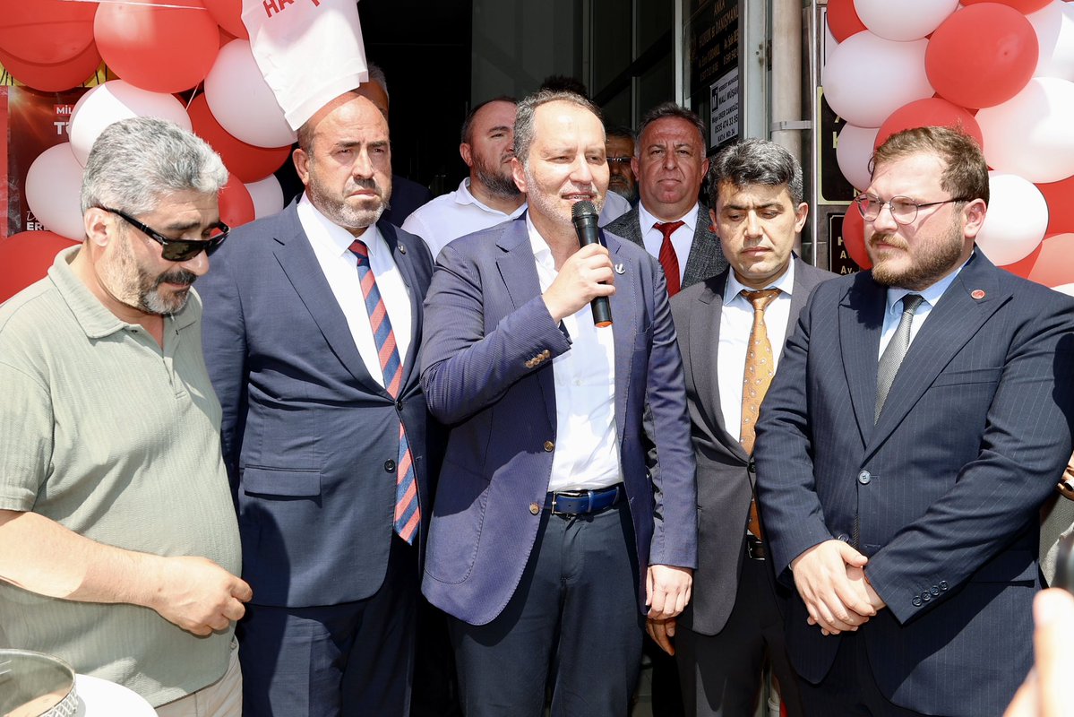 rprefahpartisi's tweet photo. 📍 Balıkesir

Genel Başkanımız Dr. Fatih Erbakan’ın katılımlarıyla, Edremit İlçe Başkanlığımızın yeni hizmet binasının açılışını büyük bir coşku ve heyecanla gerçekleştirdik.

Yeni hizmet binamızın teşkilatımıza ve Edremit’imize hayırlı olmasını diliyoruz. 🇹🇷 https://t.co/xdrGnNhQGY