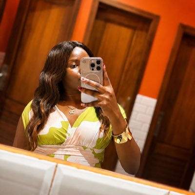 empressacloset's tweet photo. #NewProfilePic https://t.co/8Z6D4cCazM