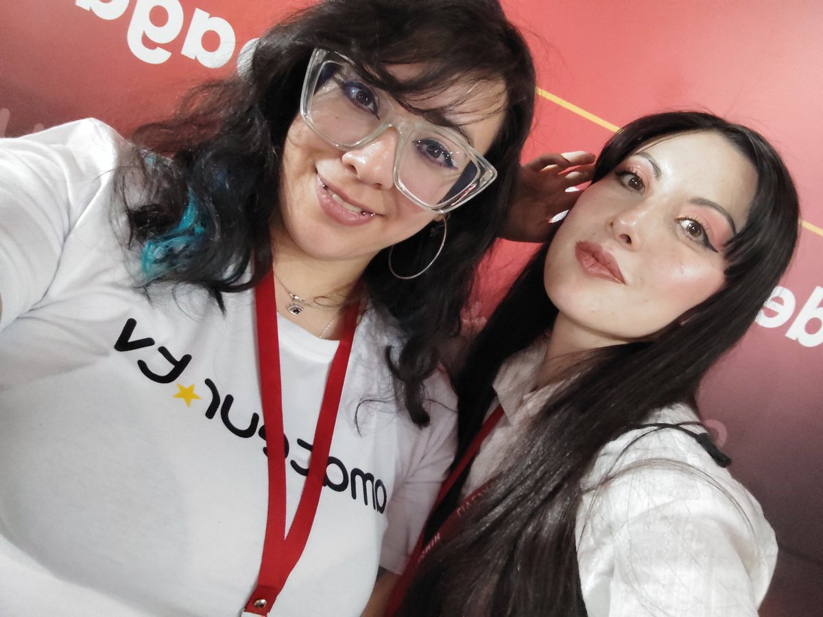 ama_ryllisv's tweet photo. @amateur_tv Ella es mi contacto de emergencia,

Lo que ustedes no saben es que en la isla estaríamos las dos por qué @Samay_Izaro y yo sabemos lo que es bueno 😚😏 nos vemos ya!! En amateur https://t.co/VrleOsi2Wz