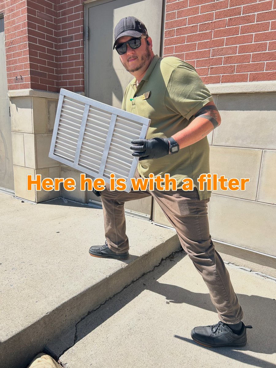 FoxRunatFulton's tweet photo. We’re big on professional development around here. 🛠️
#PropertyManagement #MaintenanceLife #ApartmentLife #BehindTheScenes https://t.co/EH3klgGcgD