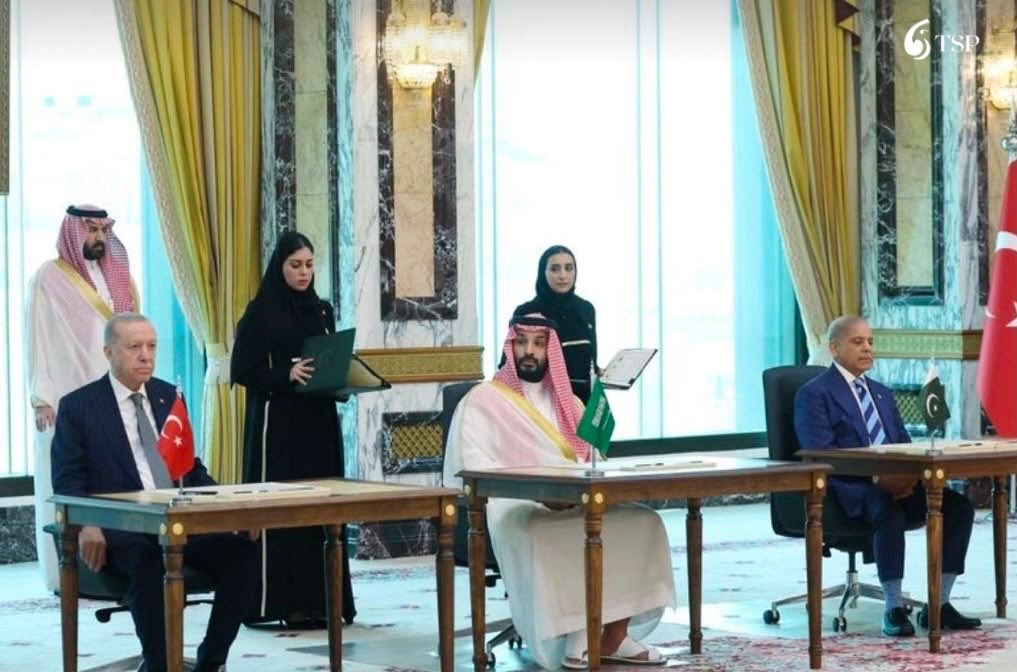 Nfoud_ai's tweet photo. تعليق الباحث الأمريكي جوناثان شانزر على التحالف السعودي التركي الباكستاني وتأثيره الإقليمي والعسكري في الشرق الأوسط. https://t.co/O1ZwjinIPh