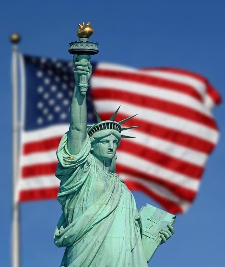 EmilyLogandm4t's tweet photo. God bless USA 🇺🇸 https://t.co/hTTvxciZHE