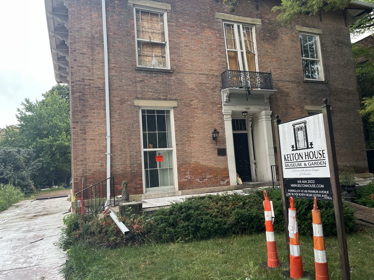 rmb_86's tweet photo. @columbuslibrary @AfricanArchives @JAAHistory @TheWrightMuseum @MAAHMuseum @AAPolicyForum @TheKingCenter What’s this project that’s affecting one of our Underground Railroad Homes in @ColumbusGov?

@nbc4i
@wsyx6
@10TV
@wosunews https://t.co/EsEoSaBH35