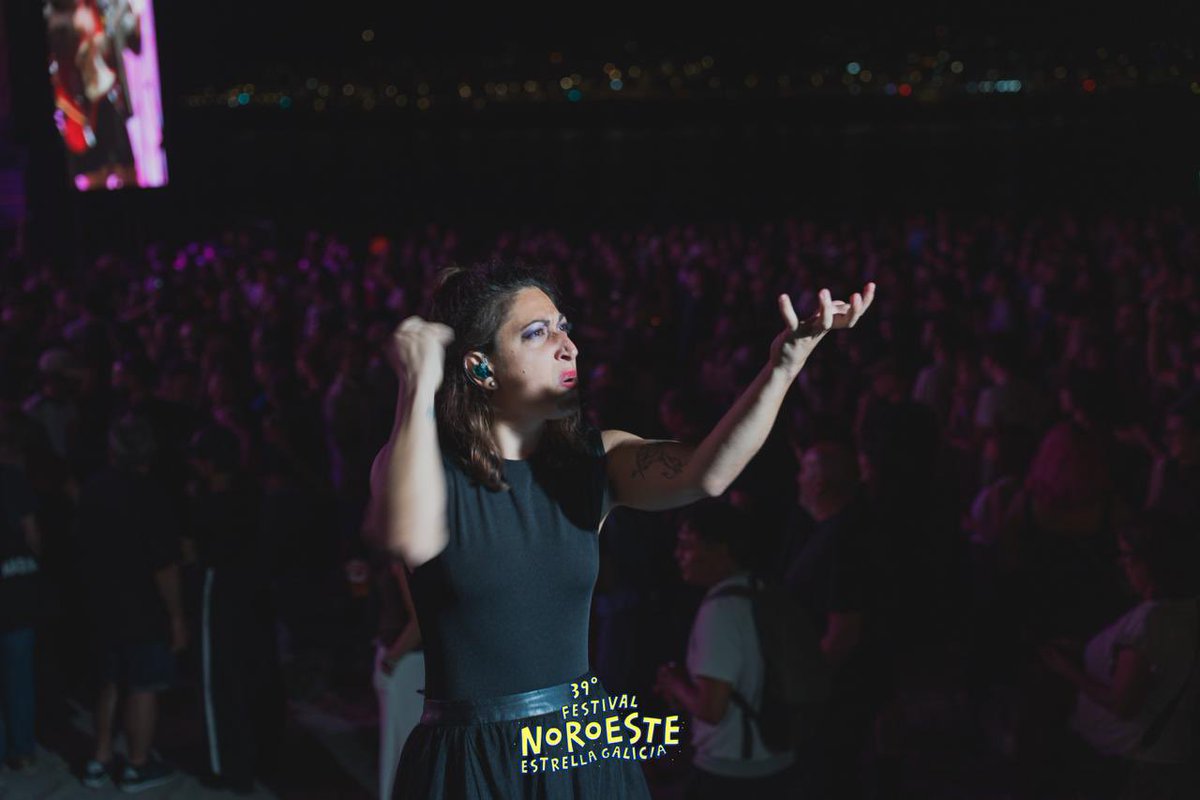 FestNoroesteEG's tweet photo. #XXXIXFestivalNoroesteEstrellaGalicia
🗓️ 7 de agosto
📍 Praia de Riazor
🎼 @SPRINTSmusic
#FestivalNoroeste @EstrellaGalicia #SomosNoroeste 🌊
@ConcelloCoruna @Cultura_Coruna @Depucoruna @Turgalicia https://t.co/Dukh0mpX23