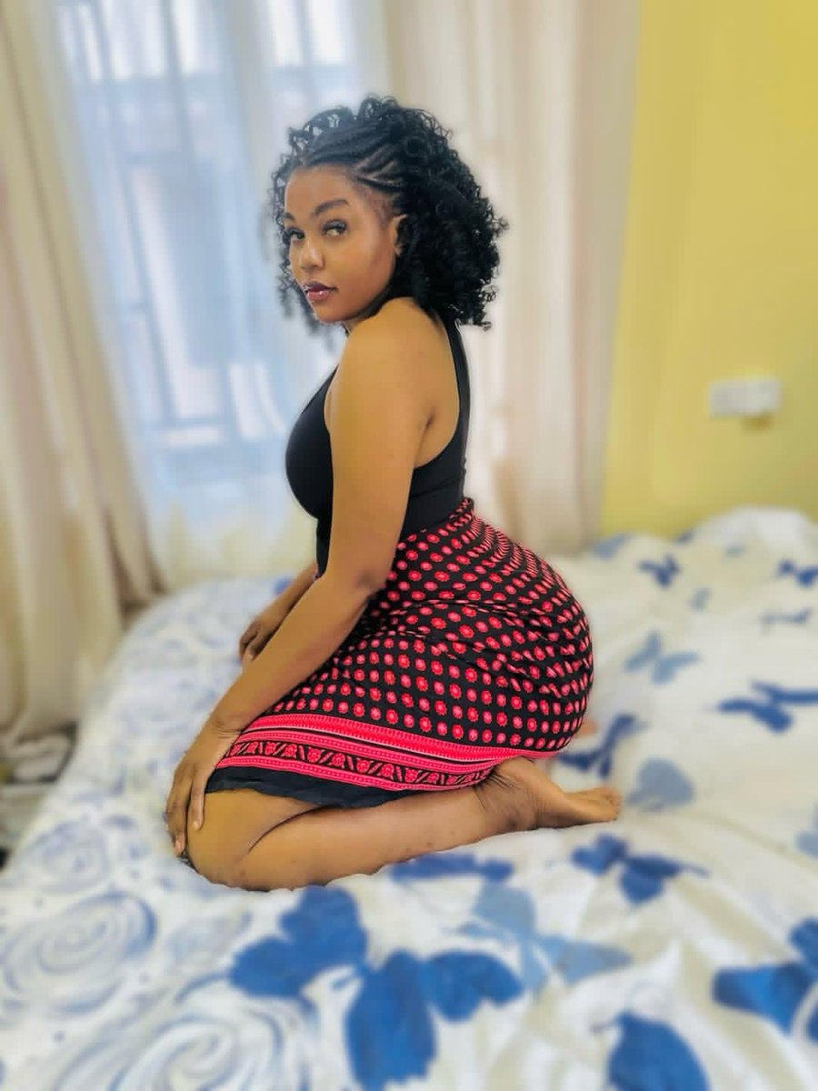 sowetofinestSA's tweet photo. face, hard stare, pure heat 💋Just a beautiful girl living her best life
#HotGirl #BeautifulWoman #SassyAndClassy #SummerVibes #InstagramModel #Trending #BeautyQueen #HotAndBothered #Viral #ConfidenceLooksGoodSoft https://t.co/PVVUGD8MIG